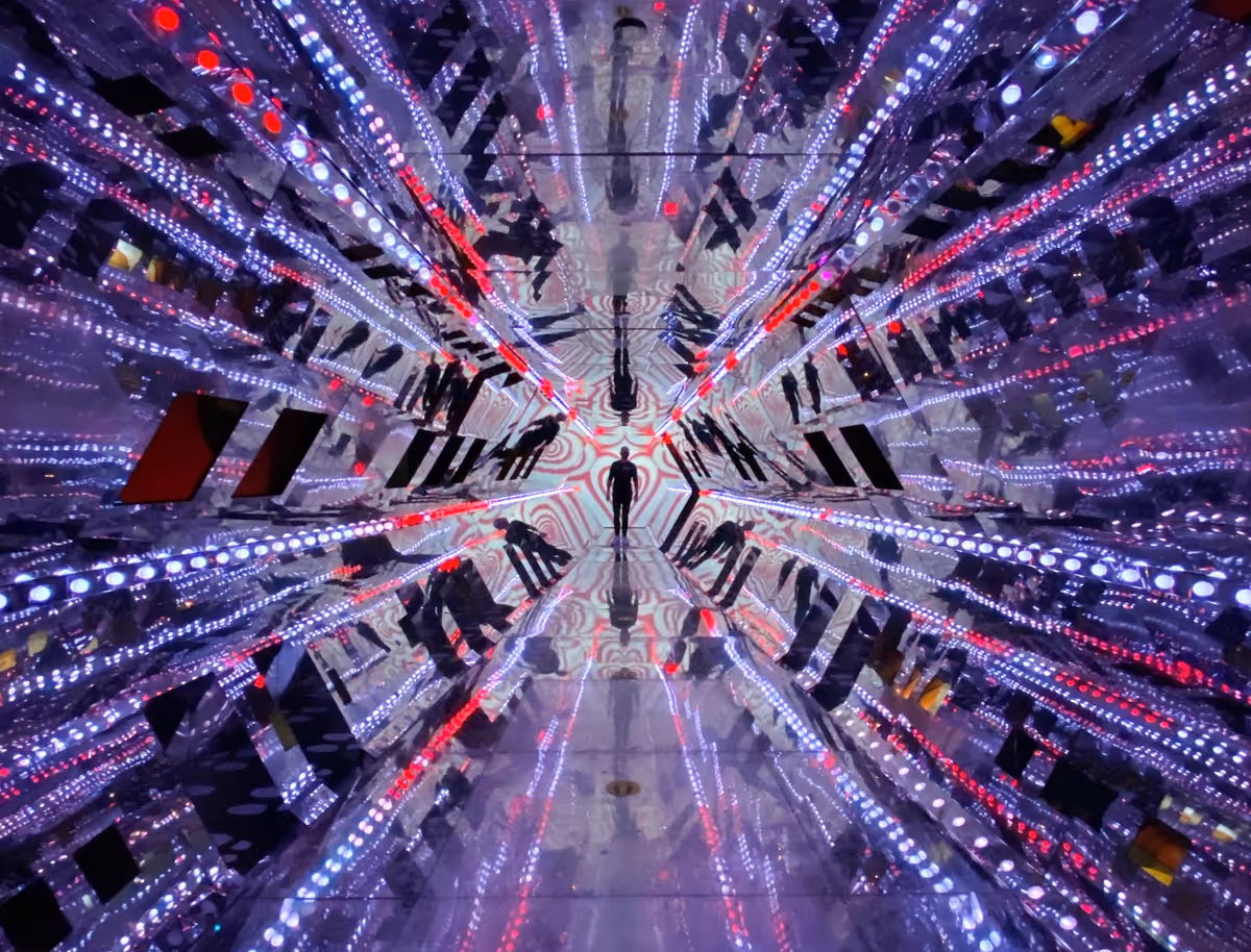 Фрактальна модель: процес проєктування взаємодії з користувачем Основне зображення